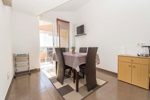 Apartment (A2) | Dining - Apartments Milenko (Vodice)