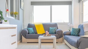 TV - Villa Manolet - plusholidays (Calpe)
