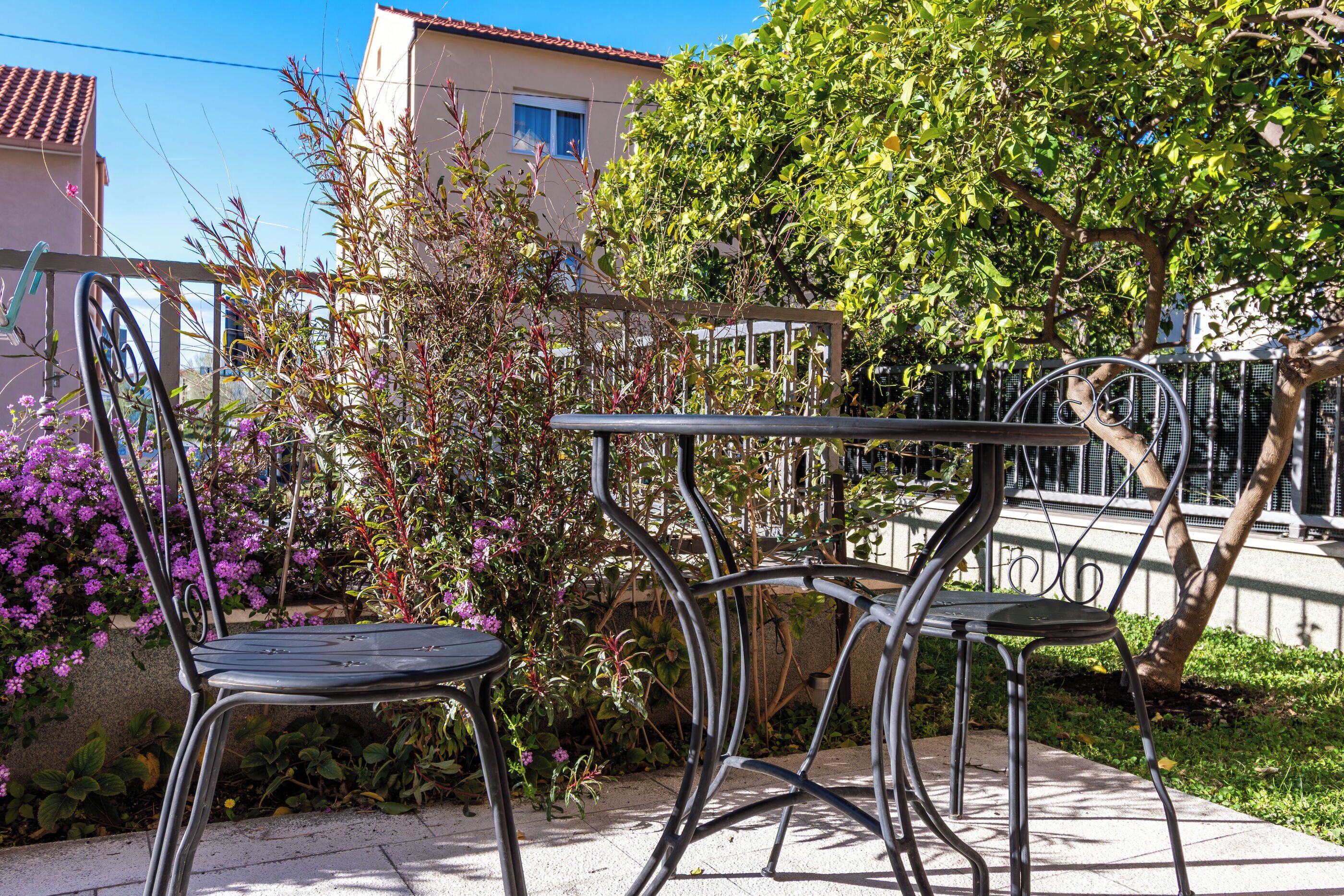 Apartment (A1) | Outdoor dining