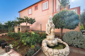 BBQ/picnic Area - Apartment Massimo Brooklyn (Tribunj)