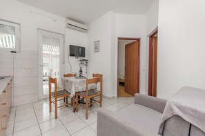 Apartment (A1) | Living room