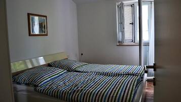 Apartment (A2)