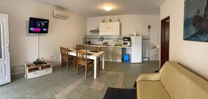 Apartment (A1) | Living room - Apartment Neti (Rovinj)