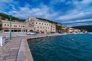 สถานที่น่าสนใจ