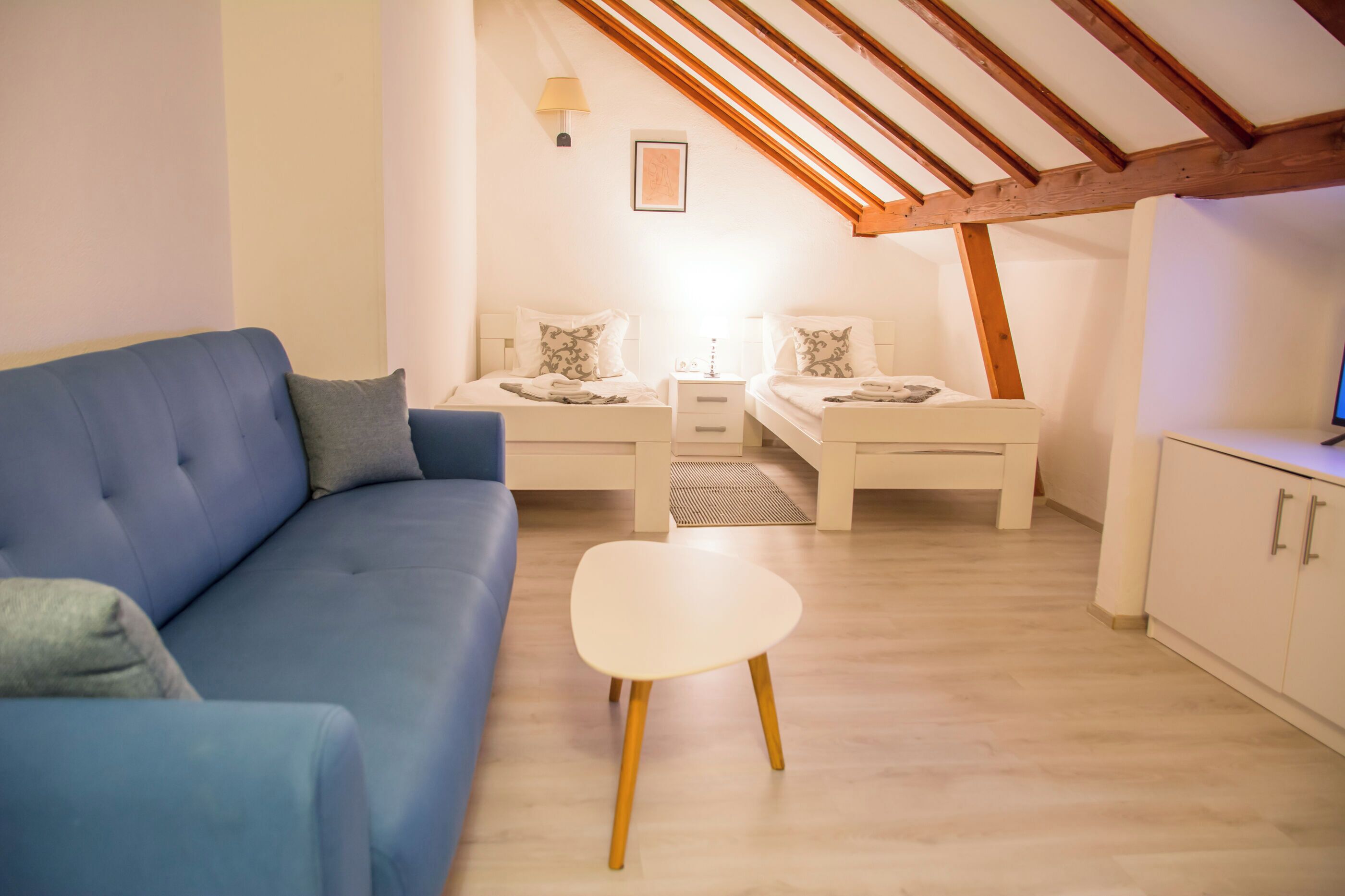 Room (S302) | Interior