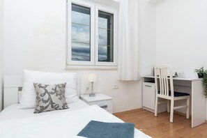 Room (S208) - Rooms Blanc (Pucisca)