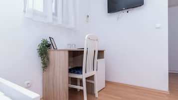 Room (S207) | Interior detail