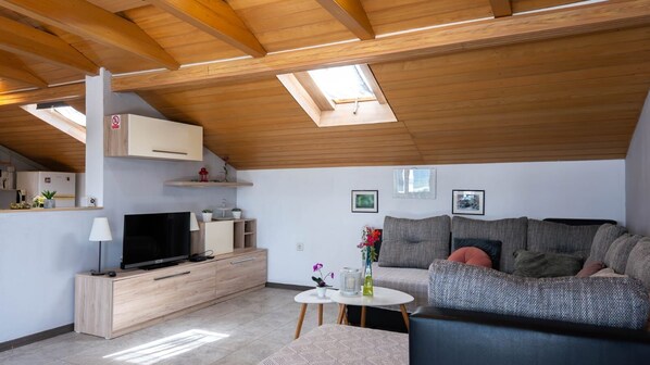 Apartment (A2) | Living room