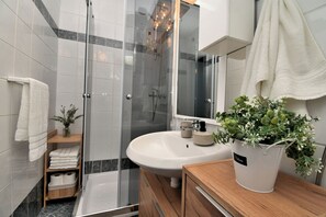 House | Bathroom | Shower, towels, toilet paper - House Velebit by the sea (Senj)