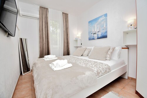 House Velebit by the sea