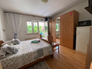 Quarto (S1) | Wi-Fi de cortesia