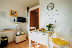 Apartment (A3) | Living room - Apartments Kamenar (Dobrinj)