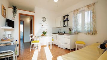 Căn hộ (A3) | Phòng khách