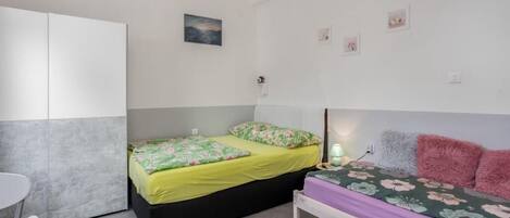 Studio (A3) | Iron/ironing board, free WiFi