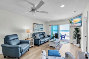 TV - Nautilus #111 by Duncan Real Estate (Holmes Beach)