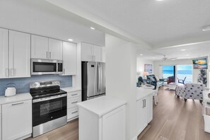Fridge, microwave, stovetop, dishwasher - Nautilus #111 by Duncan Real Estate (Holmes Beach)