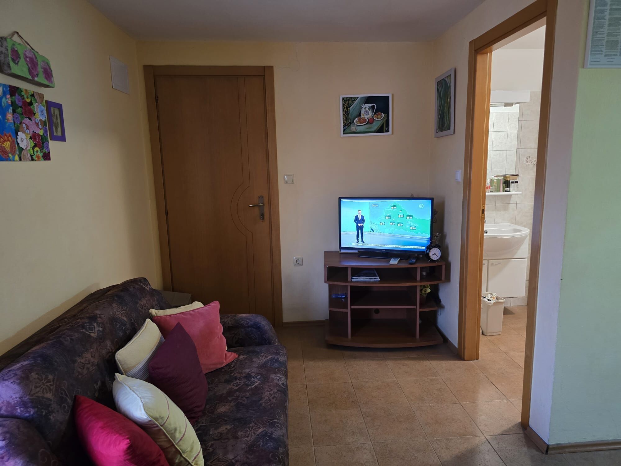 Apartment (A5) | Ruang tamu