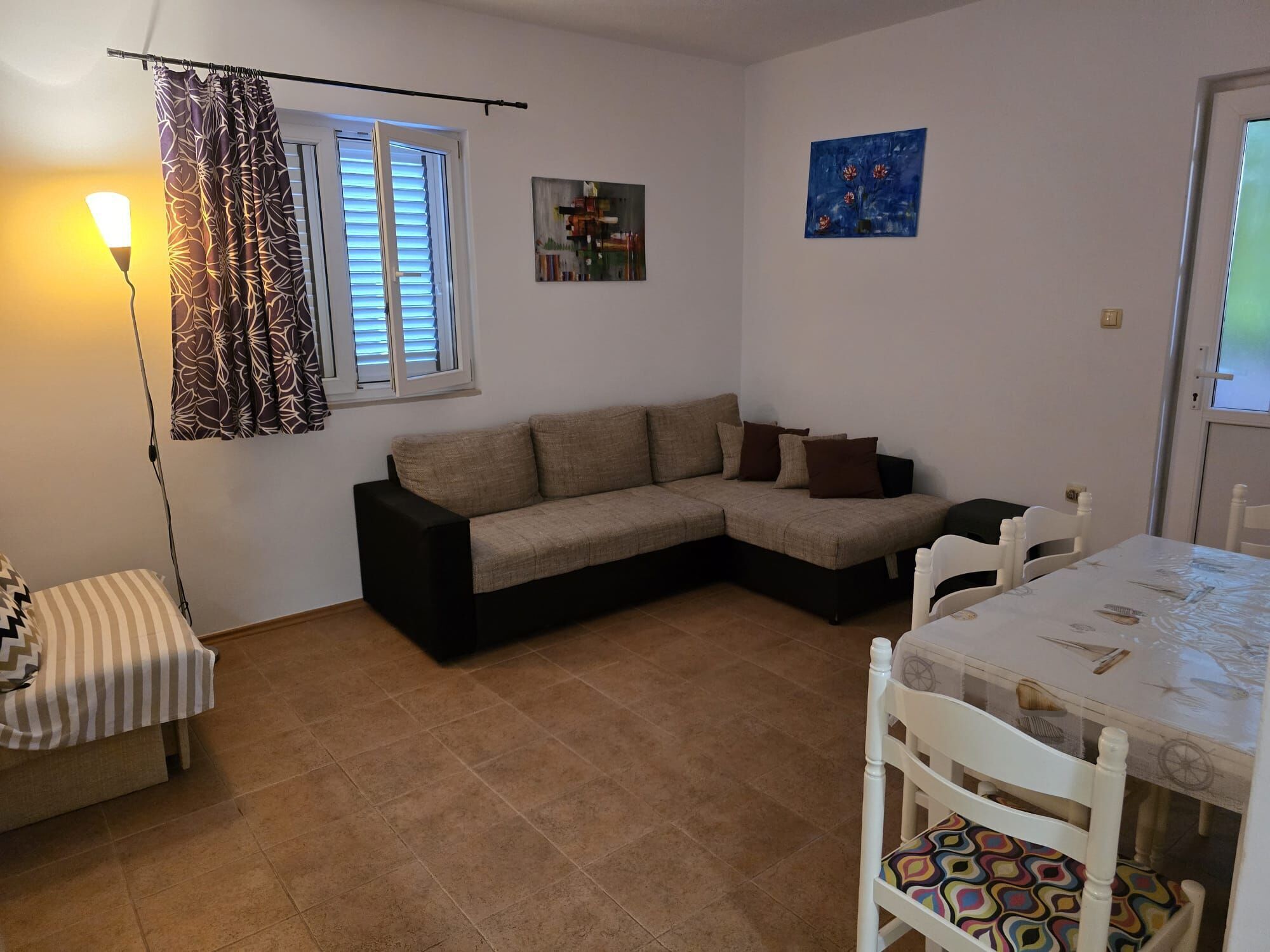 Apartment (A1) | Ruang tamu