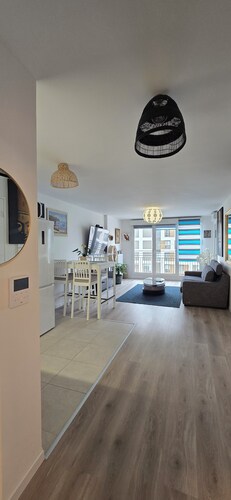 appartement cosy tout neuf proche métro 14