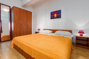 Apartment (A1) | Bügeleisen/Bügelbrett, kostenloses WLAN