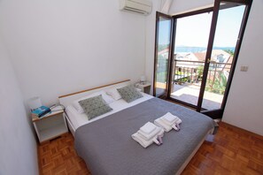 スタジオ (A4) | WiFi (無料)