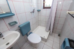 Apartment (A3) | Bathroom - Apartments Dalmatino (Biograd na Moru)