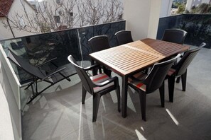 Apartment (A1) | Terrace/patio - Apartment Kokic (Sibenik)