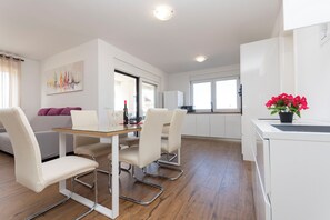 Appartement (A1) | Restauration