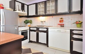 Ferienhaus | Eigene Küche | Kühlschrank, Mikrowelle, Ofen, Herdplatte