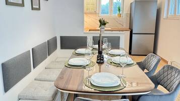 House | Dining