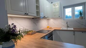 House | Private kitchen
