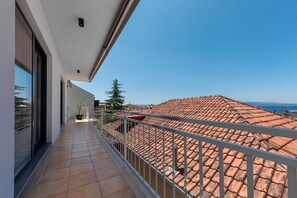 Apartment (A1) | Property grounds - Apartment Luka (Baska Voda)