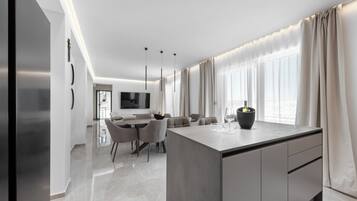 Apartment (A1) | Dining