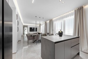 Apartemen (A1) | Tempat makan
