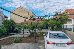 Kiến trúc tòa nhà