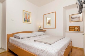 House - House Frane (Supetar)