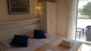 Apartment (A2) | Game room