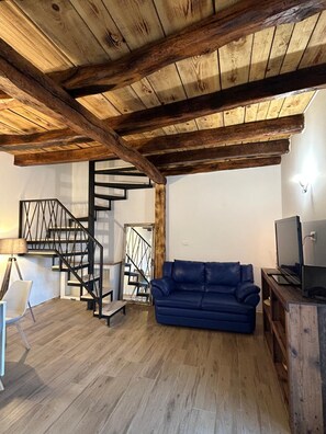 House | Living room | Smart TV - House Sara (Opatija)