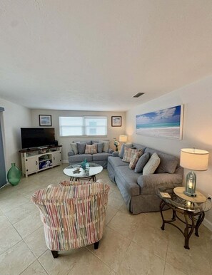 TV, ping pong - Casa Blanca - Villa C12 (Sarasota)