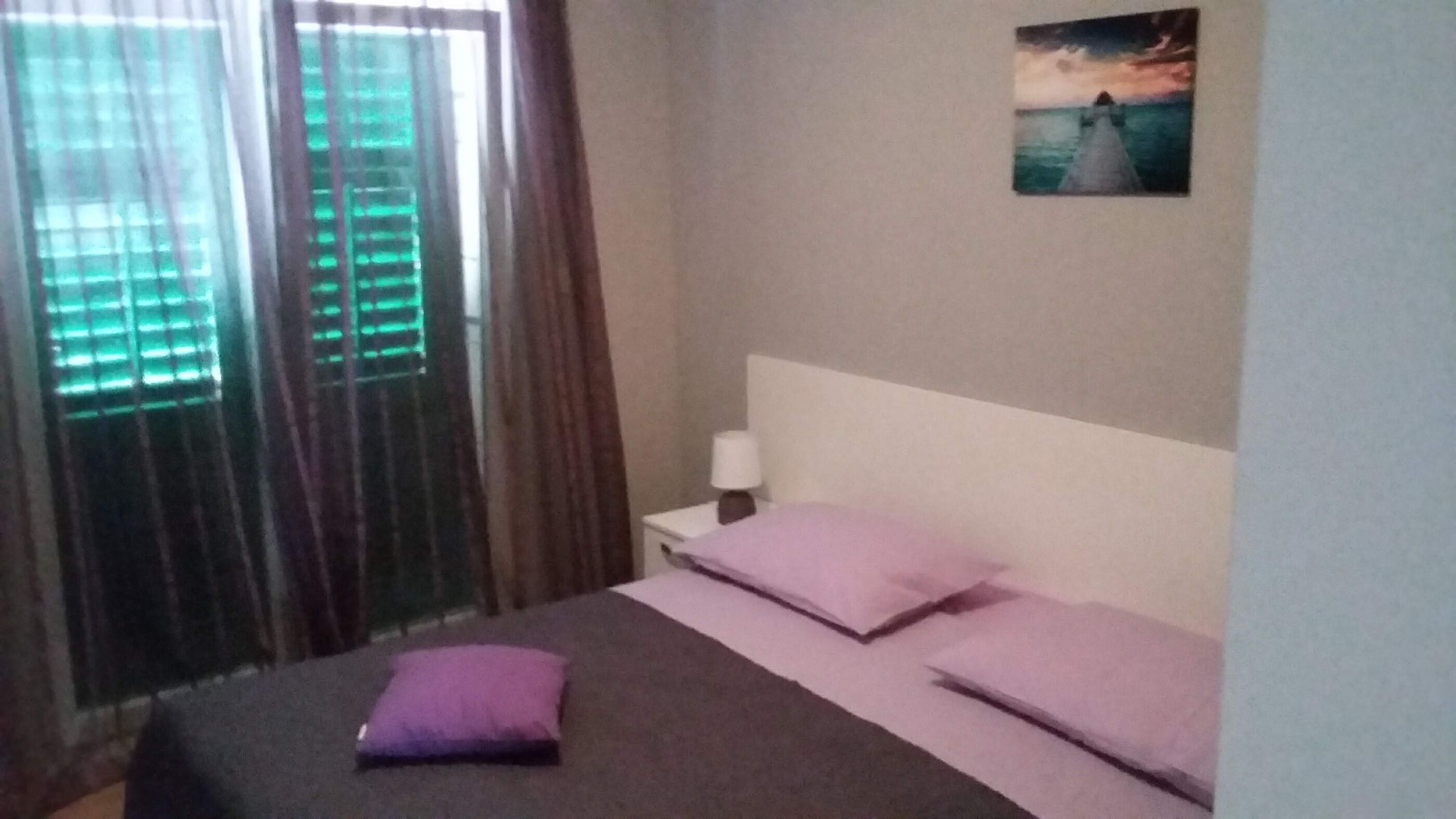 Iron/ironing board, free WiFi