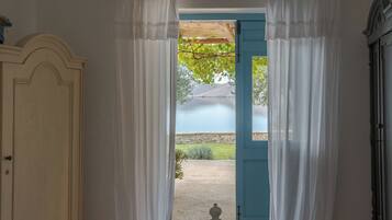 In-room safe, iron/ironing board, free WiFi