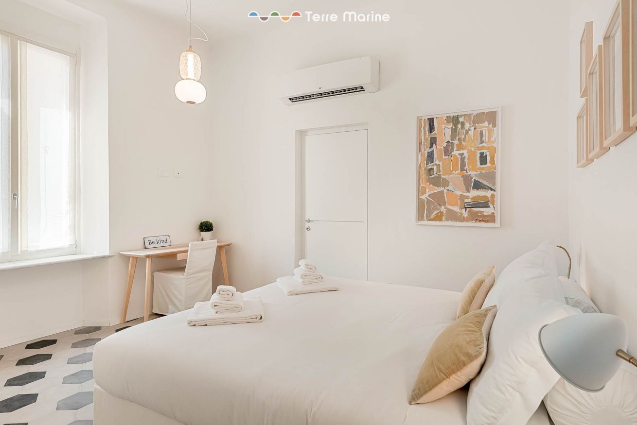 2 chambres, fer et planche à repasser