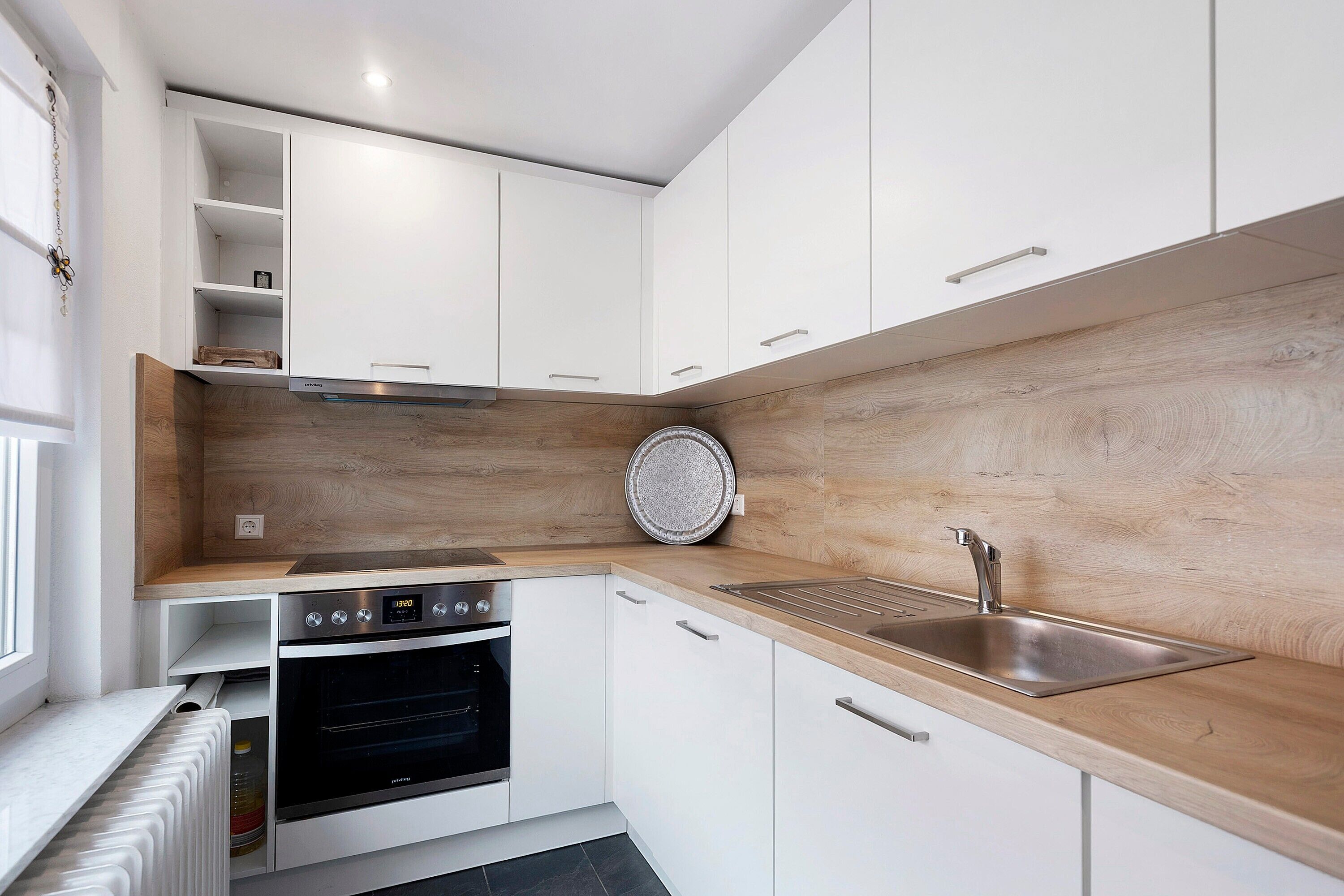 Réfrigérateur, four, plaque de cuisson, lave-vaisselle