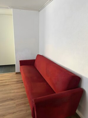 Interior - Donauherz Apartment with Wi-Fi in the Heart of Mühlheim’s Old Town (Mühlheim)