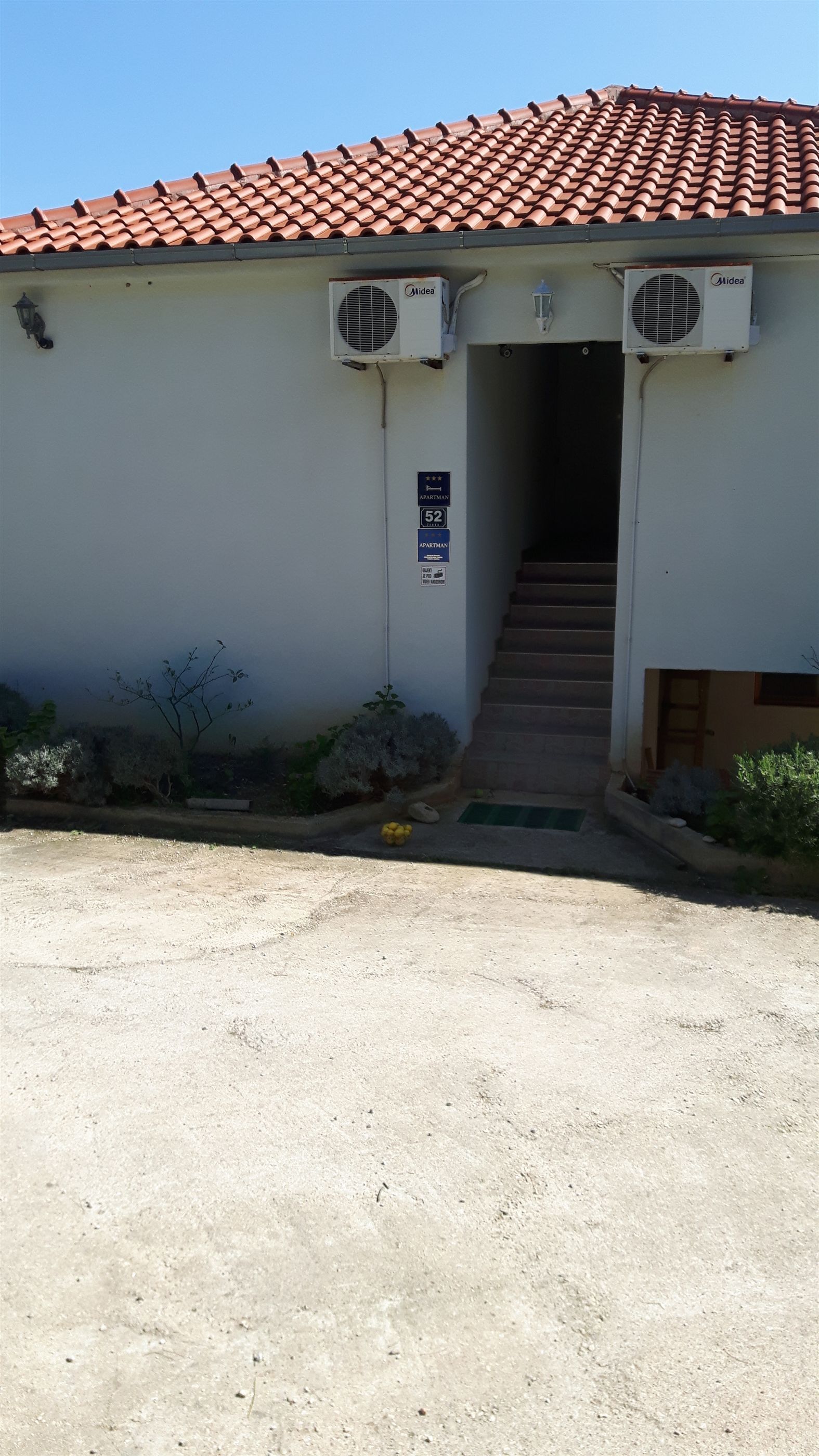 Kiến trúc tòa nhà