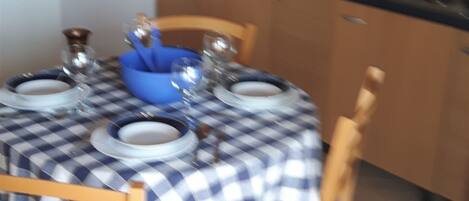 Apartment (A2) | Private kitchen