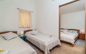 Apartment (A3) | Iron/ironing board, free WiFi - Apartments Pemita (Rogoznica)