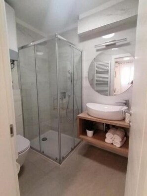 Shower - Apartments Diana Lovetovo (Vodice)