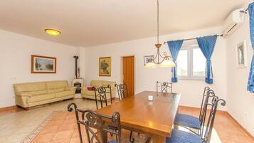 Appartement (A1) | Salle de séjour