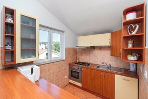 Appartamento (A1) | Cucina privata | Frigorifero, forno, piano cottura, lavastoviglie